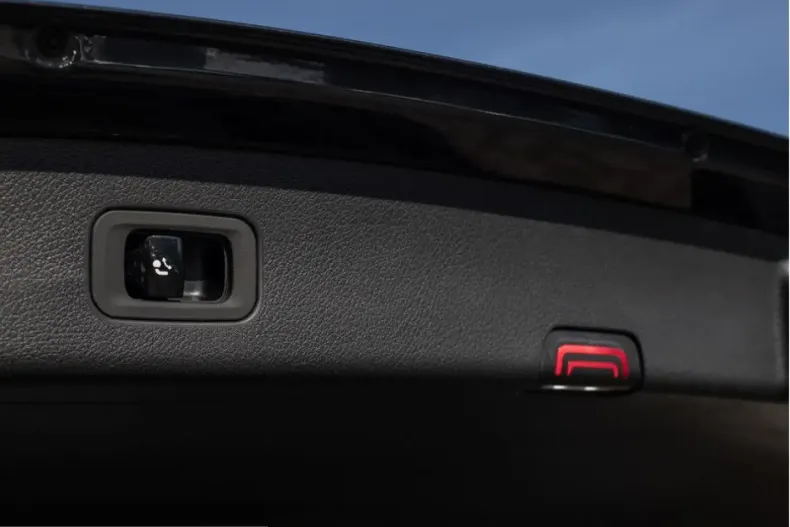 Mercedes-Benz GLC 300 (Clasa GLC) din 2025 cu 14.987 km - oferta MER204465 - foto 8