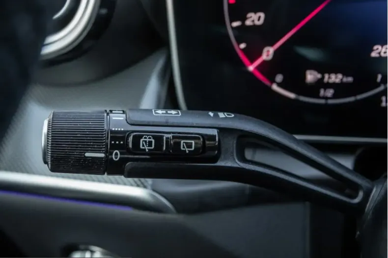 Mercedes-Benz GLC 300 (Clasa GLC) din 2025 cu 14.987 km - oferta MER204465 - foto 23