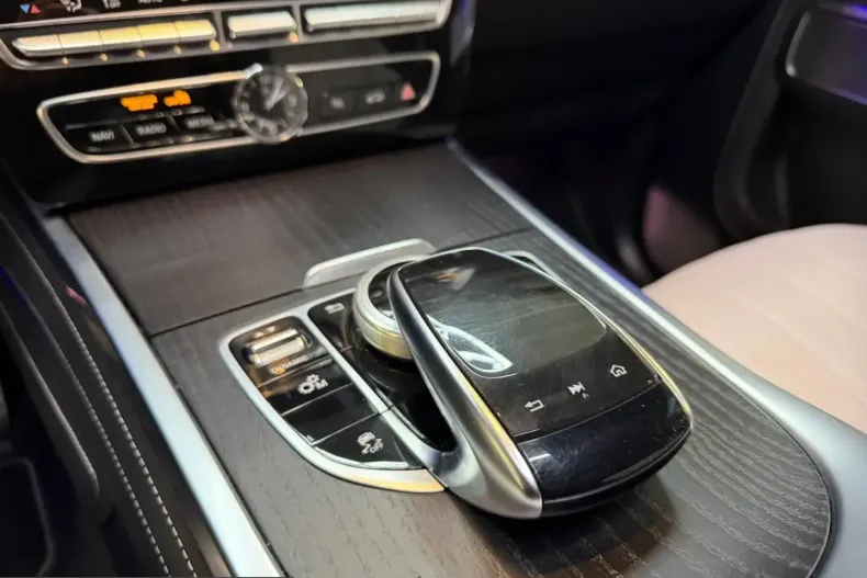 Mercedes-Benz G 500 (Clasa G) din 2024 cu 33.400 km - oferta MER204466 - foto 14