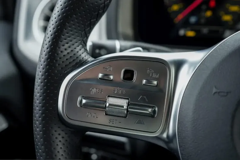 Mercedes-Benz G 500 (Clasa G) din 2023 cu 23.650 km - oferta MER204467 - foto 17