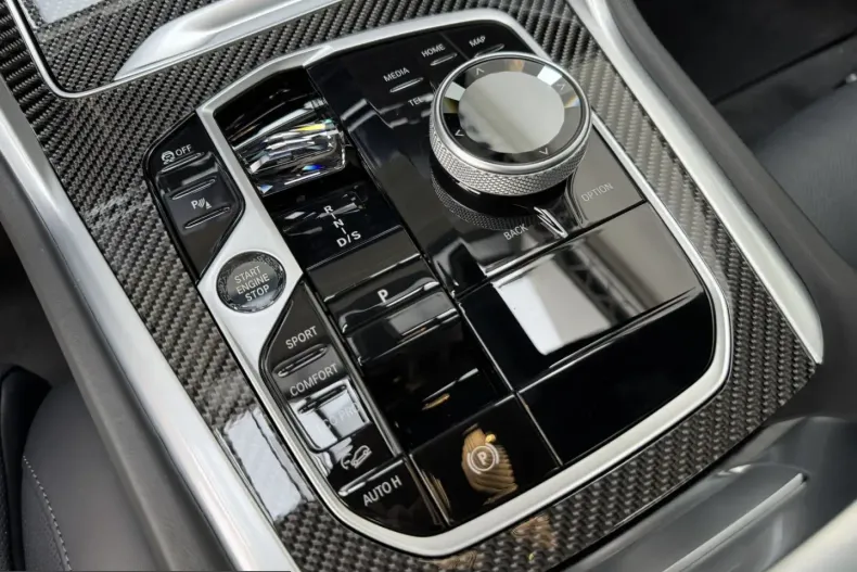 BMW X6 (Seria X) din 2024 cu 10.450 km - oferta BMW204491 - foto 11