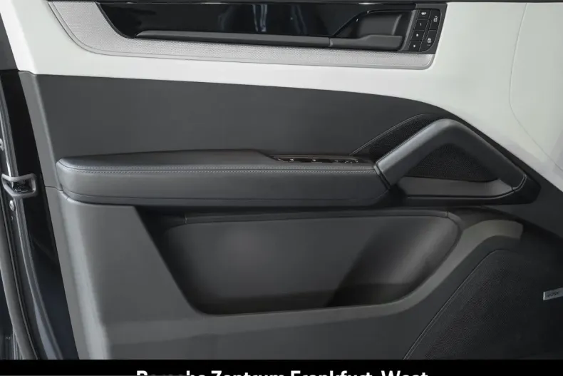 Porsche Cayenne din 2024 cu 16.658 km - oferta POR204501 - foto 33