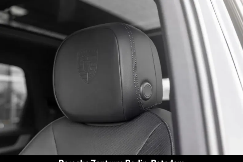 Porsche Cayenne din 2025 cu 19.900 km - oferta POR204502 - foto 26