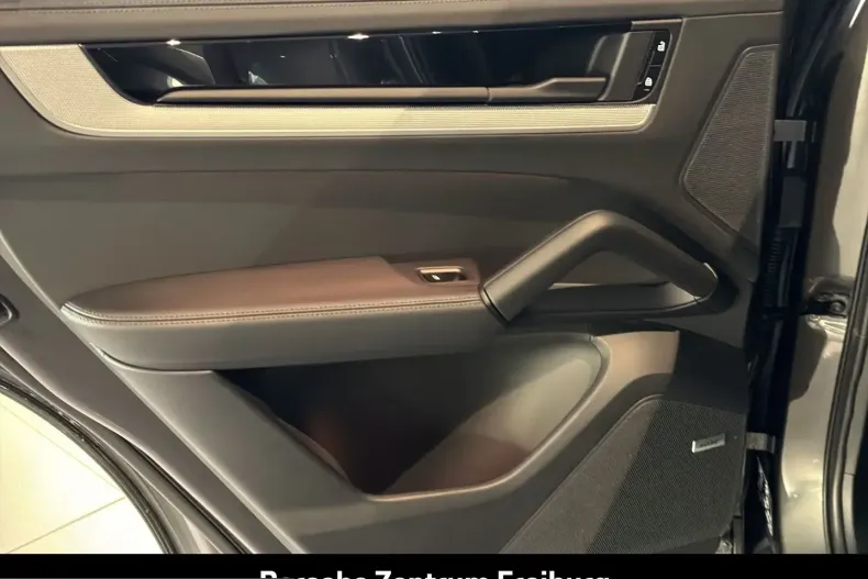 Porsche Cayenne din 2024 cu 14.600 km - oferta POR204505 - foto 10