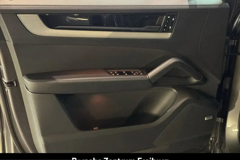 Porsche Cayenne din 2024 cu 14.600 km - oferta POR204505 - foto 13