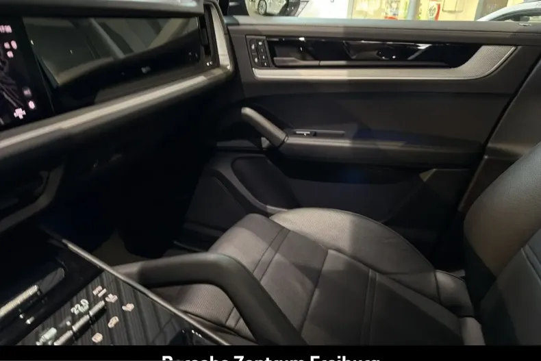 Porsche Cayenne din 2024 cu 14.600 km - oferta POR204505 - foto 24