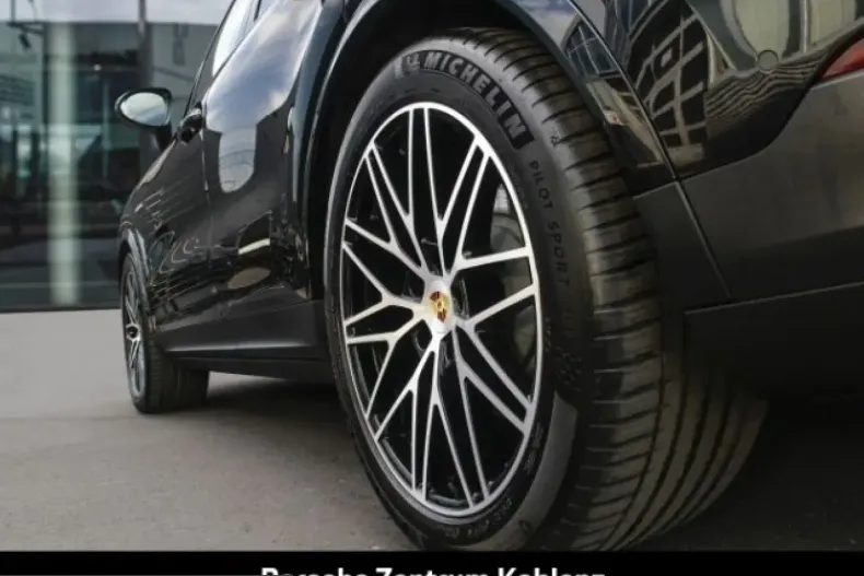 Porsche Cayenne din 2024 cu 14.600 km - oferta POR204506 - foto 8