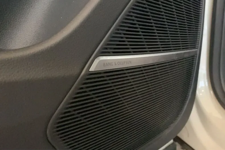 Audi Q8 din 2022 cu 28.599 km - oferta AUD204508 - foto 12