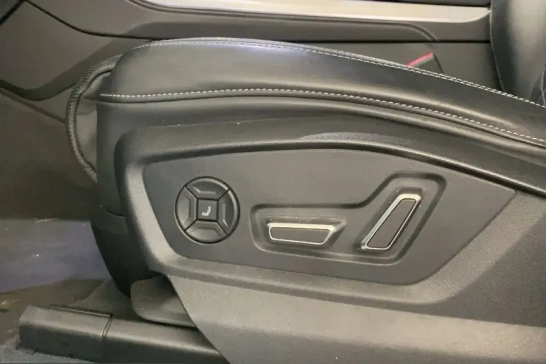 Audi Q8 din 2022 cu 28.599 km - oferta AUD204508 - foto 13