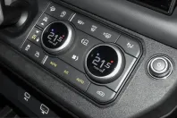 Land Rover Defender din 2023 cu 46.972 km - oferta LAN204512 - foto 14