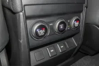 Land Rover Defender din 2023 cu 46.972 km - oferta LAN204512 - foto 20