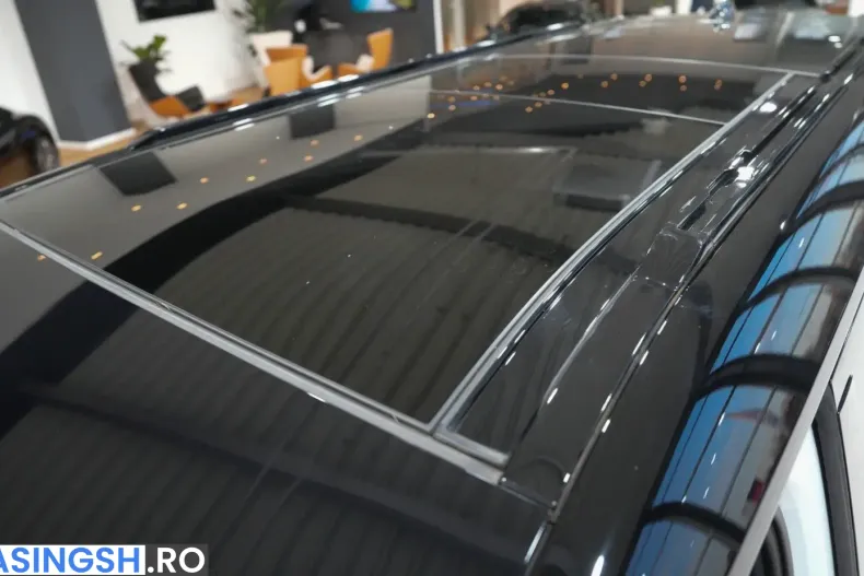 Land Rover Defender din 2023 cu 47.291 km - oferta LAN204513 - foto 10