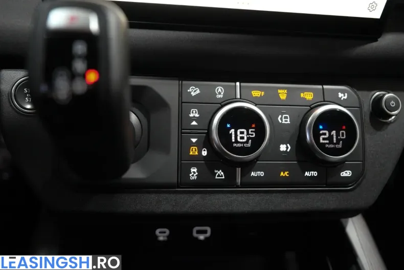 Land Rover Defender din 2023 cu 47.291 km - oferta LAN204513 - foto 15