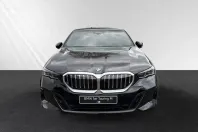 BMW 520 (Seria 5) din 2025 cu 19.990 km - oferta BMW204516 - foto 1