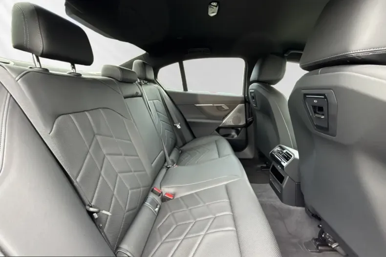 BMW 520 (Seria 5) din 2025 cu 19.990 km - oferta BMW204516 - foto 10