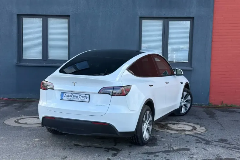 Tesla Model Y din 2023 cu 76.617 km - oferta TES204519 - foto 3