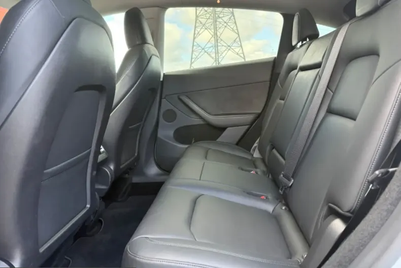 Tesla Model Y din 2023 cu 76.617 km - oferta TES204519 - foto 12