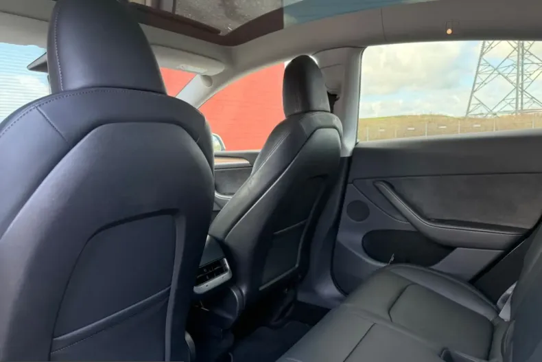 Tesla Model Y din 2023 cu 76.617 km - oferta TES204519 - foto 13