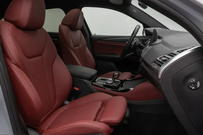 BMW X4 (Seria X) din 2023 cu 26.917 km - oferta BMW204532 - foto 36