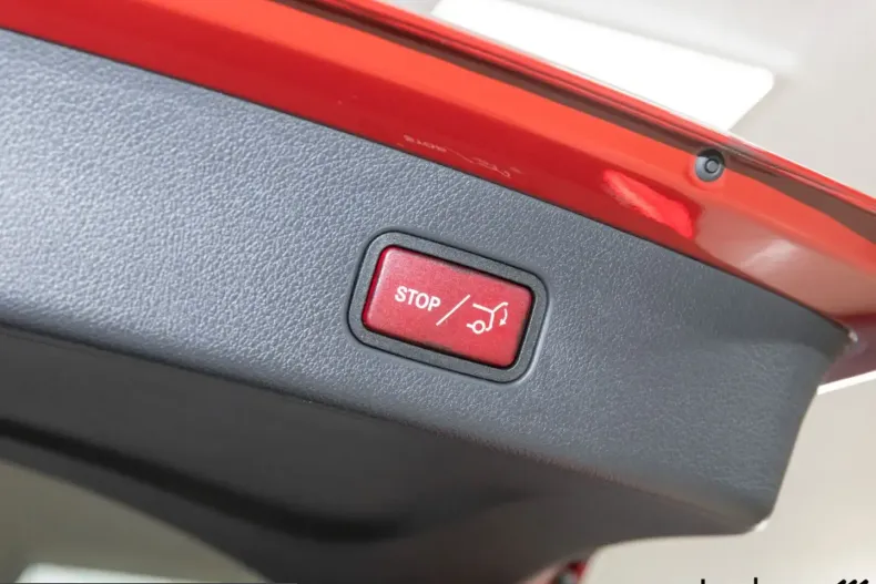 Mercedes-Benz GLC 200 (Clasa GLC) din 2023 cu 15.129 km - oferta MER204535 - foto 10