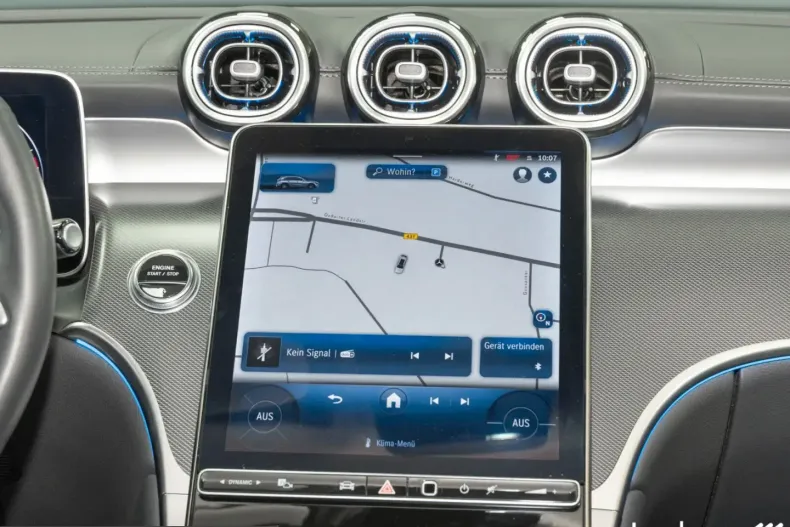 Mercedes-Benz GLC 200 (Clasa GLC) din 2023 cu 15.129 km - oferta MER204535 - foto 22