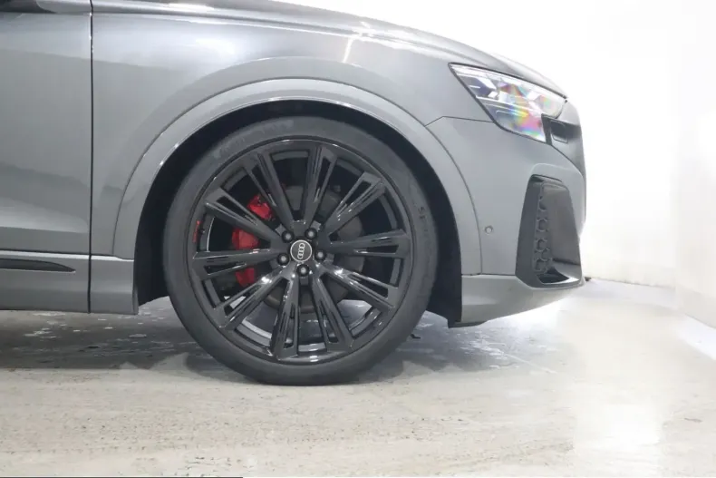 Audi Q8 din 2024 cu 14.583 km - oferta AUD204544 - foto 5