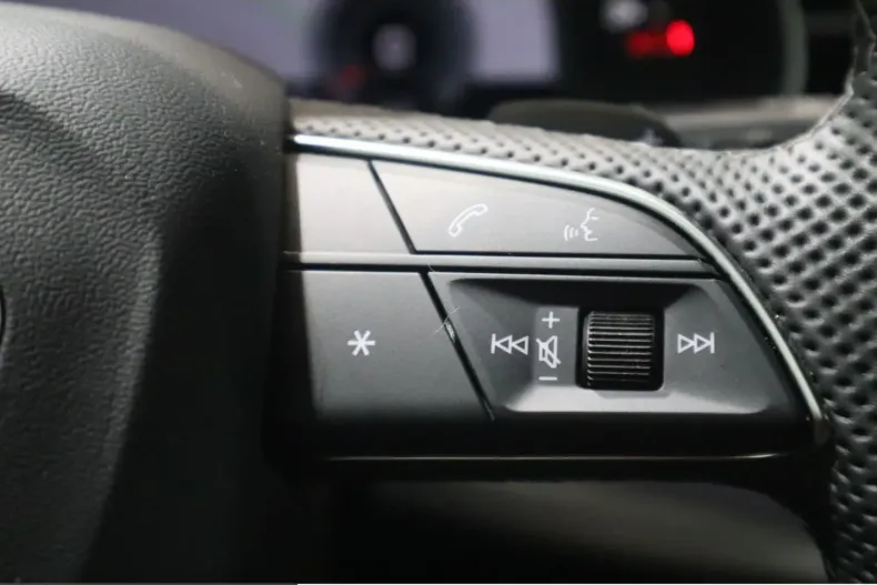 Audi Q8 din 2024 cu 14.583 km - oferta AUD204544 - foto 22