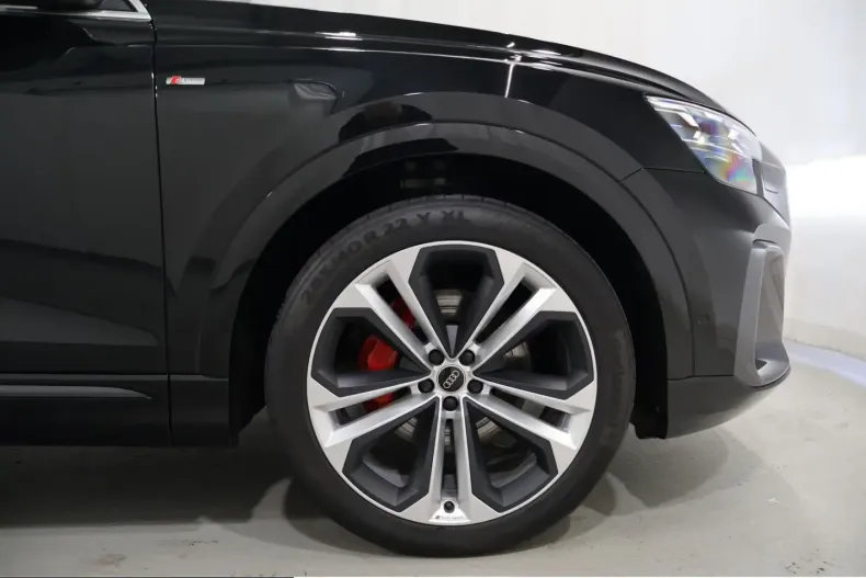 Audi Q8 din 2025 cu 19.790 km - oferta AUD204546 - foto 5