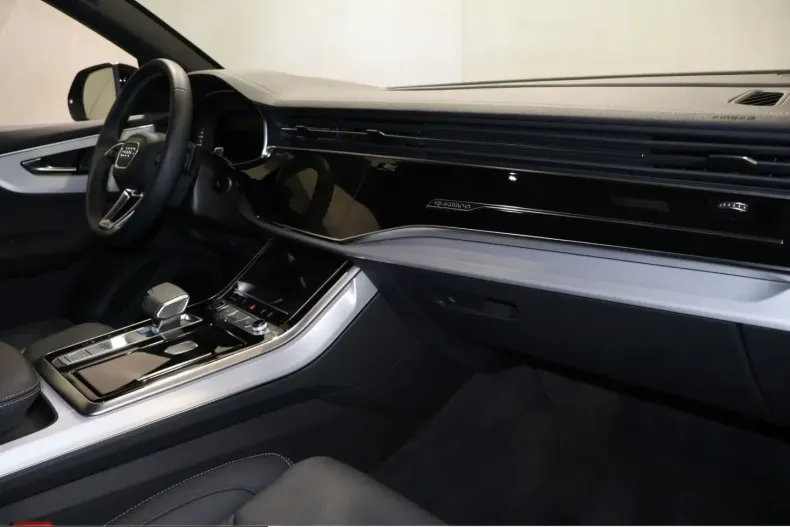 Audi Q8 din 2025 cu 19.790 km - oferta AUD204546 - foto 8