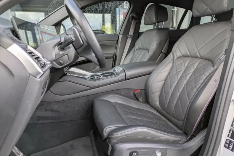 BMW X6 (Seria X) din 2024 cu 38.574 km - oferta BMW204548 - foto 4