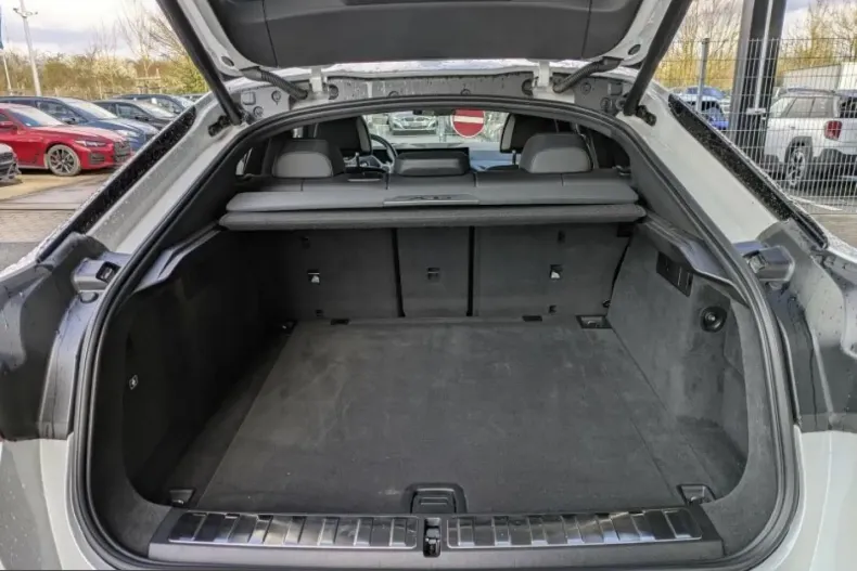 BMW X6 (Seria X) din 2024 cu 38.574 km - oferta BMW204548 - foto 13