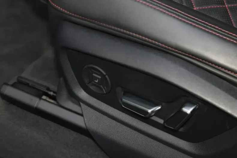 Audi Q8 din 2023 cu 96.800 km - oferta AUD204549 - foto 9