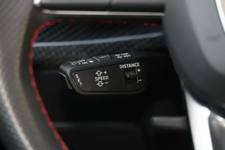 Audi Q8 din 2023 cu 96.800 km - oferta AUD204549 - foto 11