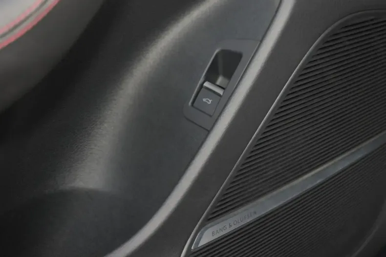 Audi Q8 din 2023 cu 96.800 km - oferta AUD204549 - foto 12