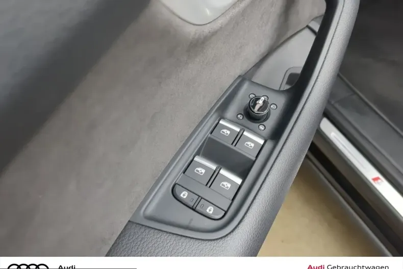 Audi Q8 din 2022 cu 61.445 km - oferta AUD204556 - foto 9