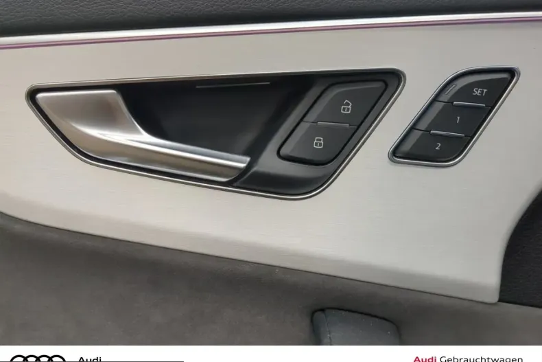 Audi Q8 din 2022 cu 61.445 km - oferta AUD204556 - foto 13