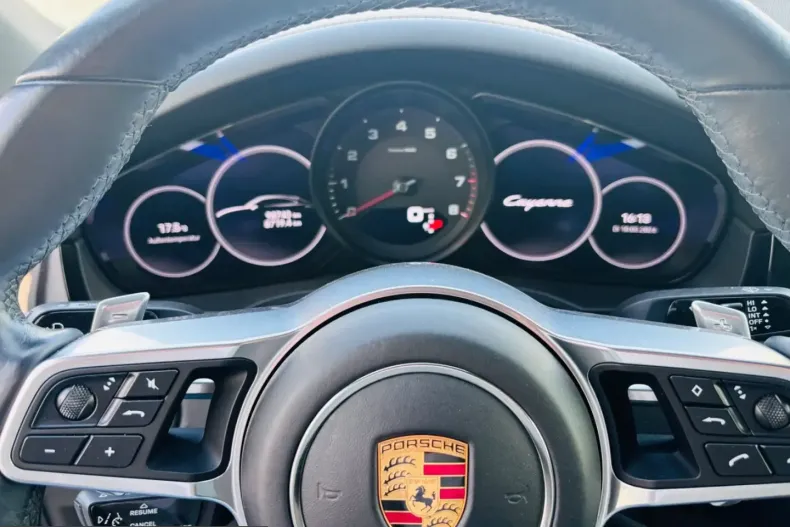 Porsche Cayenne din 2022 cu 98.800 km - oferta POR204560 - foto 5