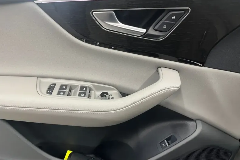 Audi Q8 din 2022 cu 39.449 km - oferta AUD204562 - foto 7