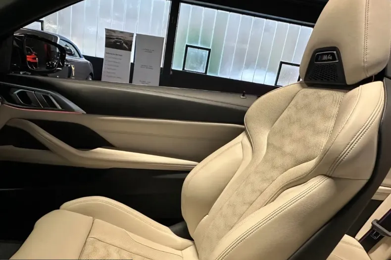 BMW M4 (Seria 4) din 2023 cu 21.828 km - oferta BMW204566 - foto 25