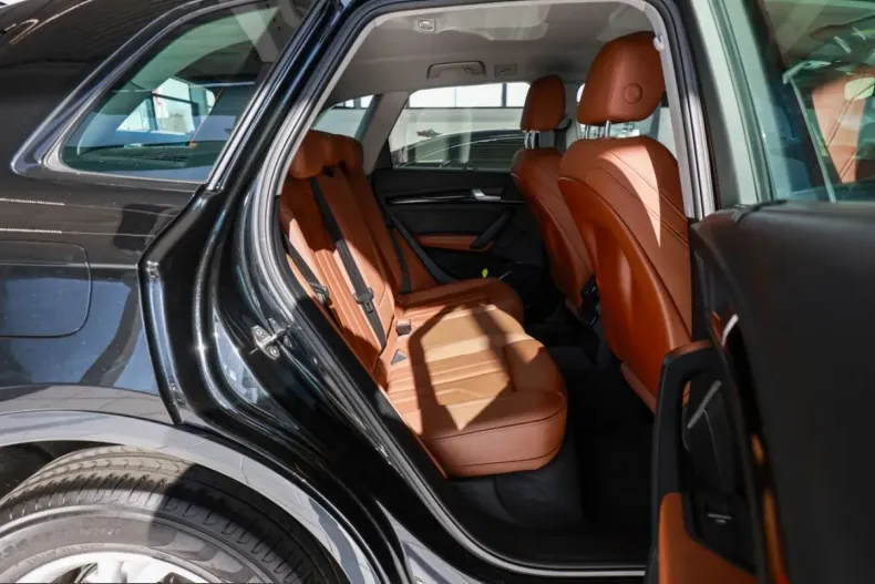 Audi Q5 din 2023 cu 98.134 km - oferta AUD204570 - foto 5