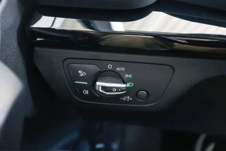 Audi Q5 din 2023 cu 98.134 km - oferta AUD204570 - foto 22