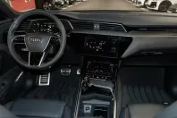 Audi SQ8 din 2024 cu 7.893 km - oferta AUD204573 - foto 11