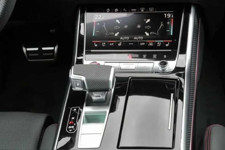 Audi SQ8 din 2025 cu 24.999 km - oferta AUD204575 - foto 6