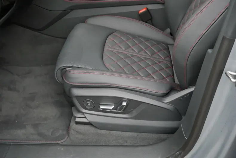 Audi SQ8 din 2025 cu 24.999 km - oferta AUD204575 - foto 22