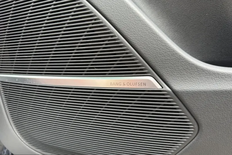 Audi Q8 din 2023 cu 31.400 km - oferta AUD204582 - foto 19