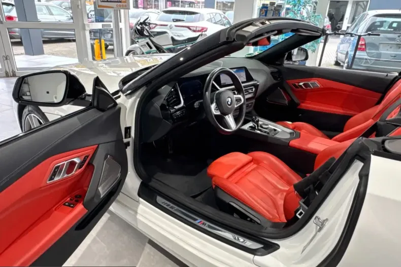 BMW Z4 (Seria Z) din 2024 cu 39.439 km - oferta BMW204583 - foto 2