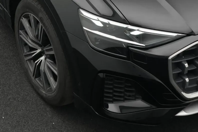 Audi Q8 din 2024 cu 13.100 km - oferta AUD204584 - foto 14