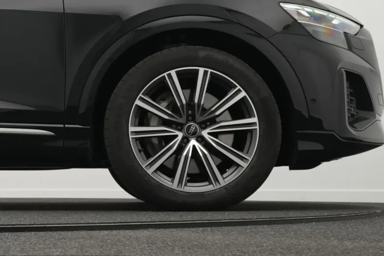 Audi Q8 din 2024 cu 13.100 km - oferta AUD204584 - foto 29