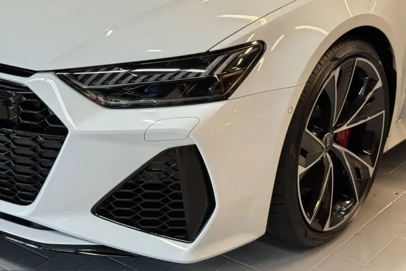 Audi RS7 din 2025 cu 10.500 km - oferta AUD204586 - foto 11