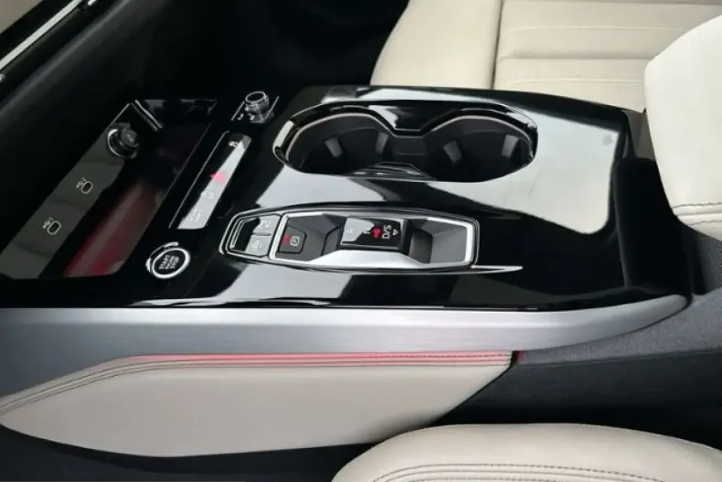 Audi A5 din 2025 cu 13.500 km - oferta AUD204588 - foto 8